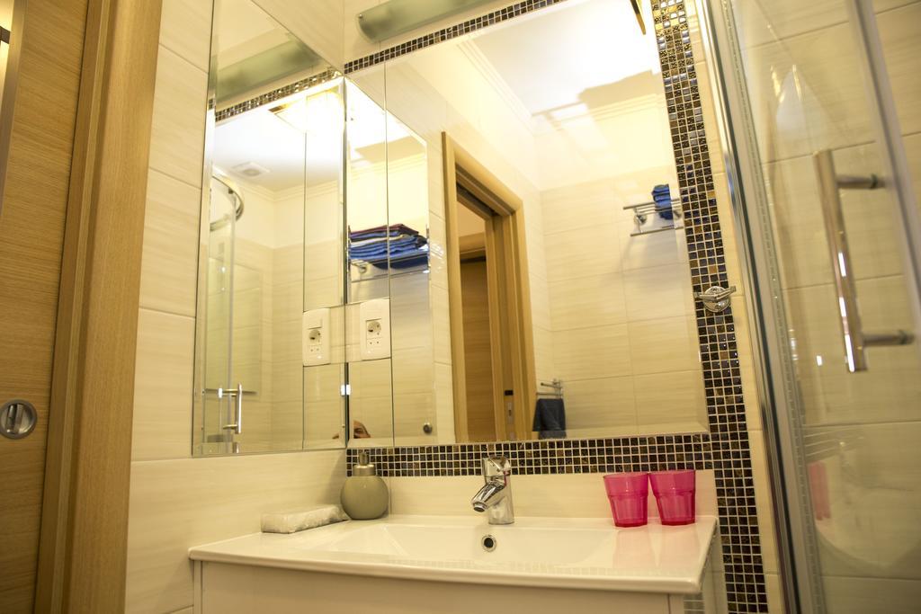 Apartment Centrum Zara Esterno foto