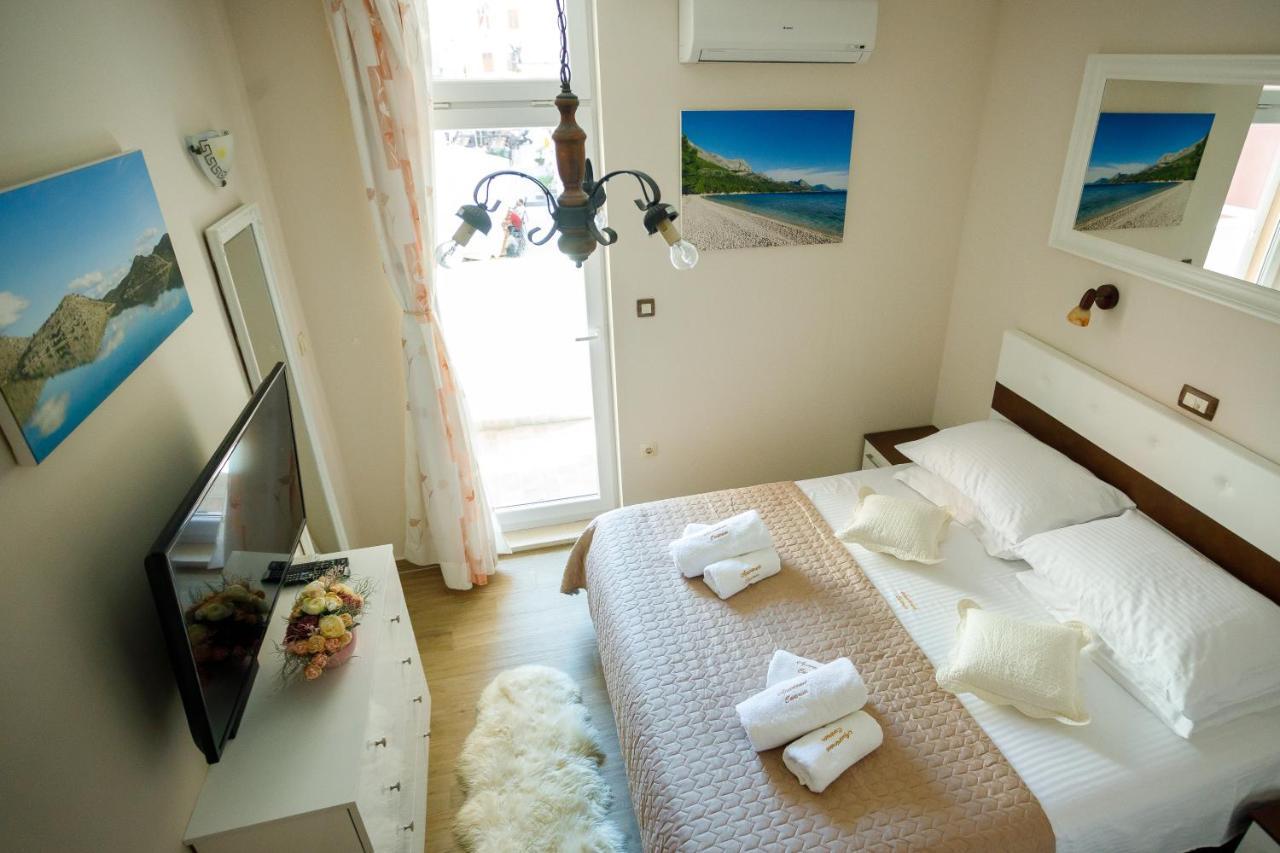 Apartment Centrum Zara Esterno foto