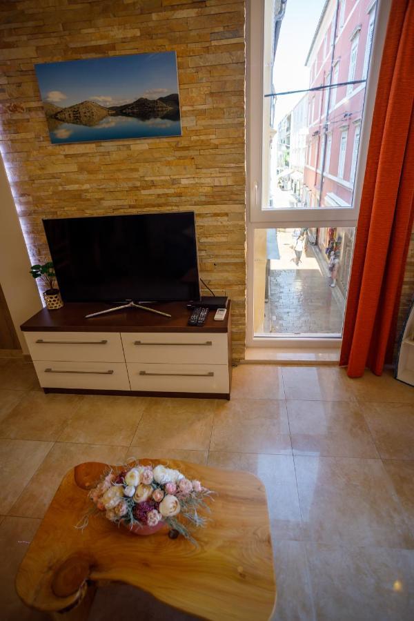 Apartment Centrum Zara Esterno foto
